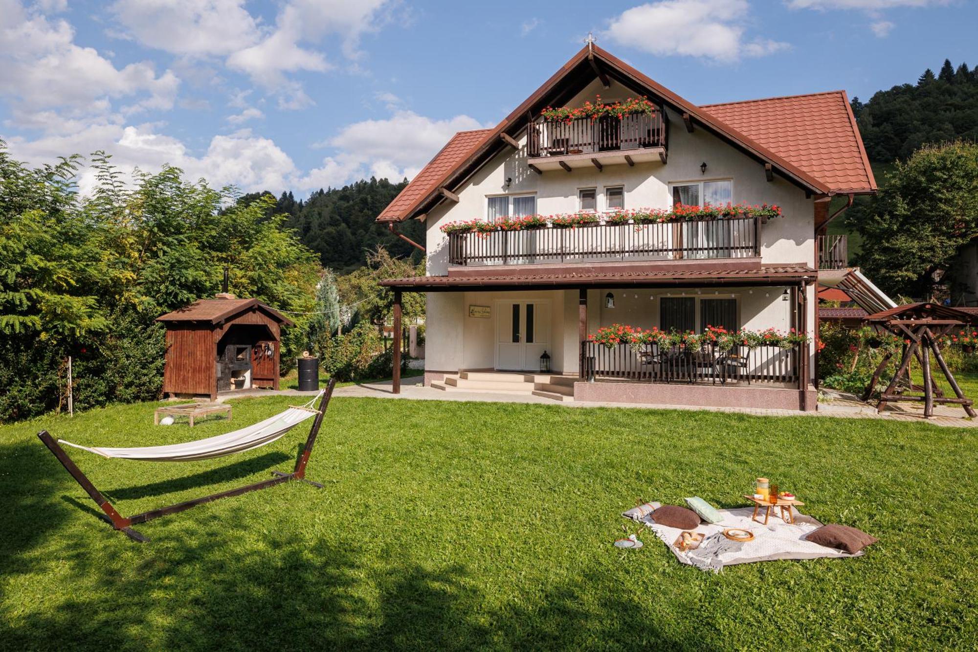 Villa Casa cu Salcâmi à Moieciu de Jos Extérieur photo